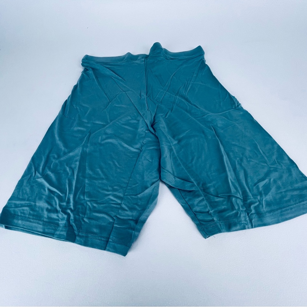 Plus Size Missguided Cycling Short
BLUE